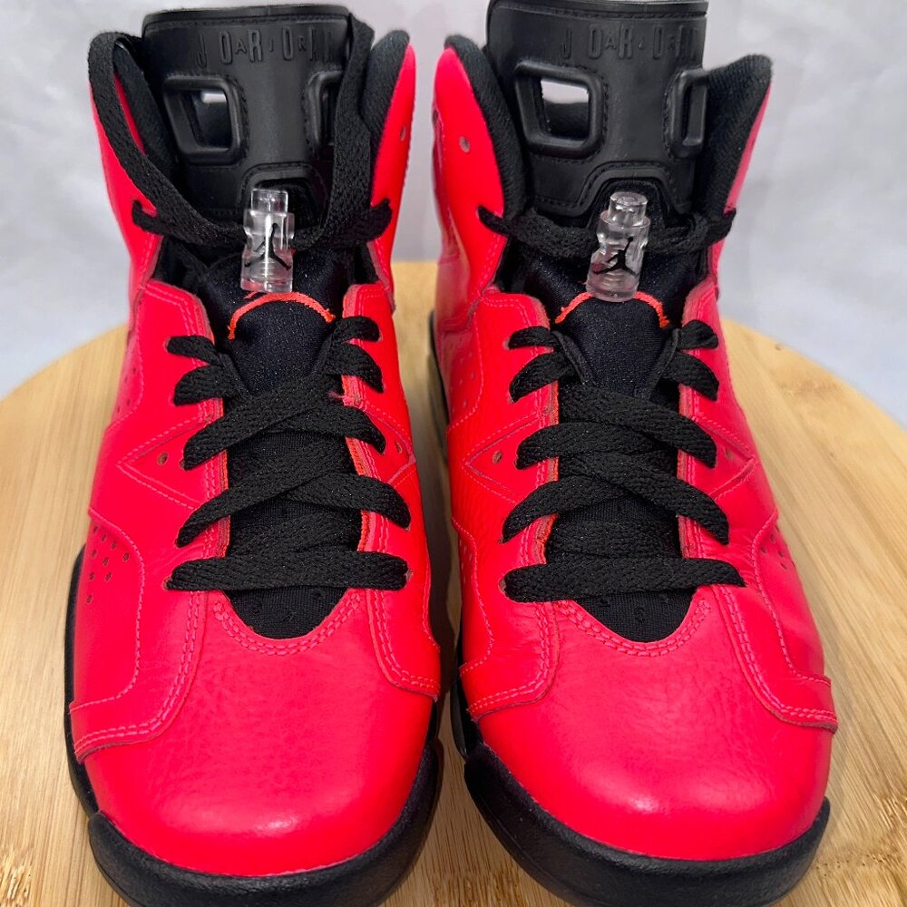 Air Jordan 6 Retro Infrared 23 Size 5.5 Y